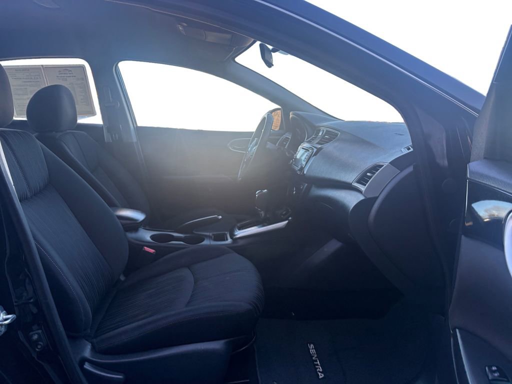 Used 2018 Nissan Sentra SV image 17