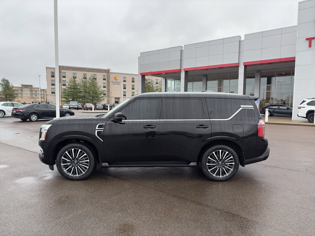 Used 2025 Nissan Armada Platinum Reserve image 2
