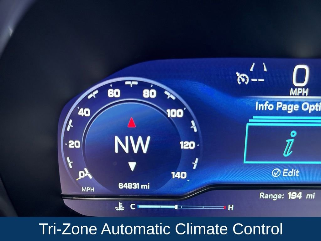 Used 2022 Chevrolet Tahoe Z71 image 17