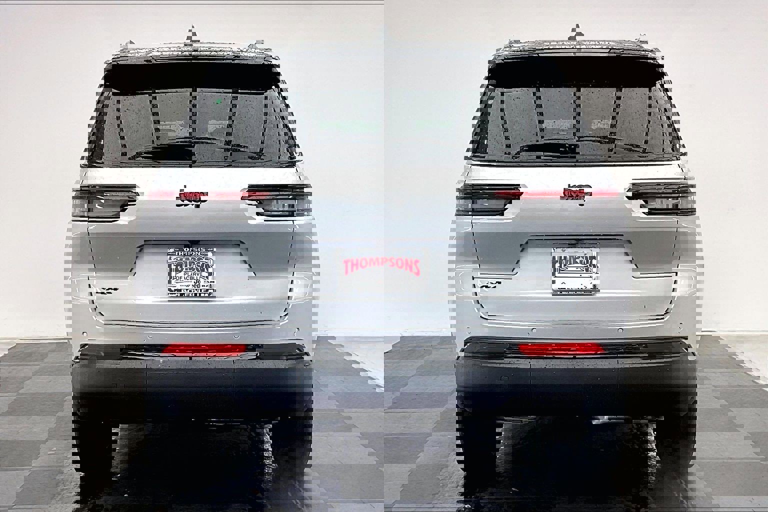 New 2025 Jeep Grand Cherokee L Limited image 3