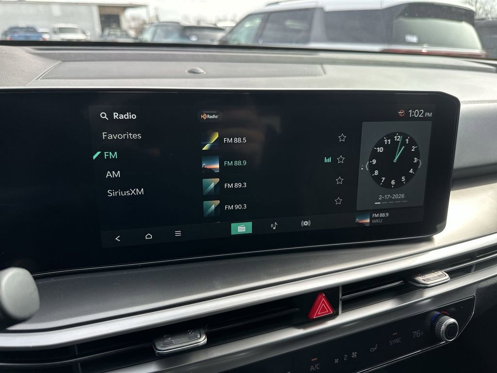 New 2026 Kia Sorento S FWD image 16