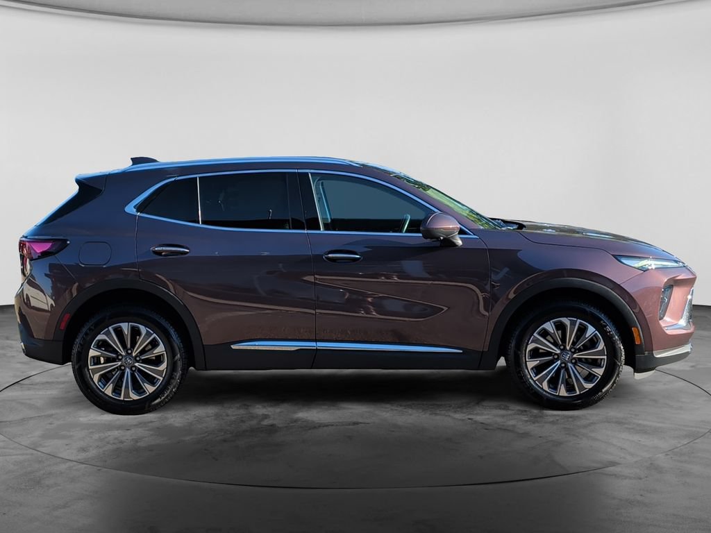 Used 2024 Buick Envision Preferred AWD/4WD image 8