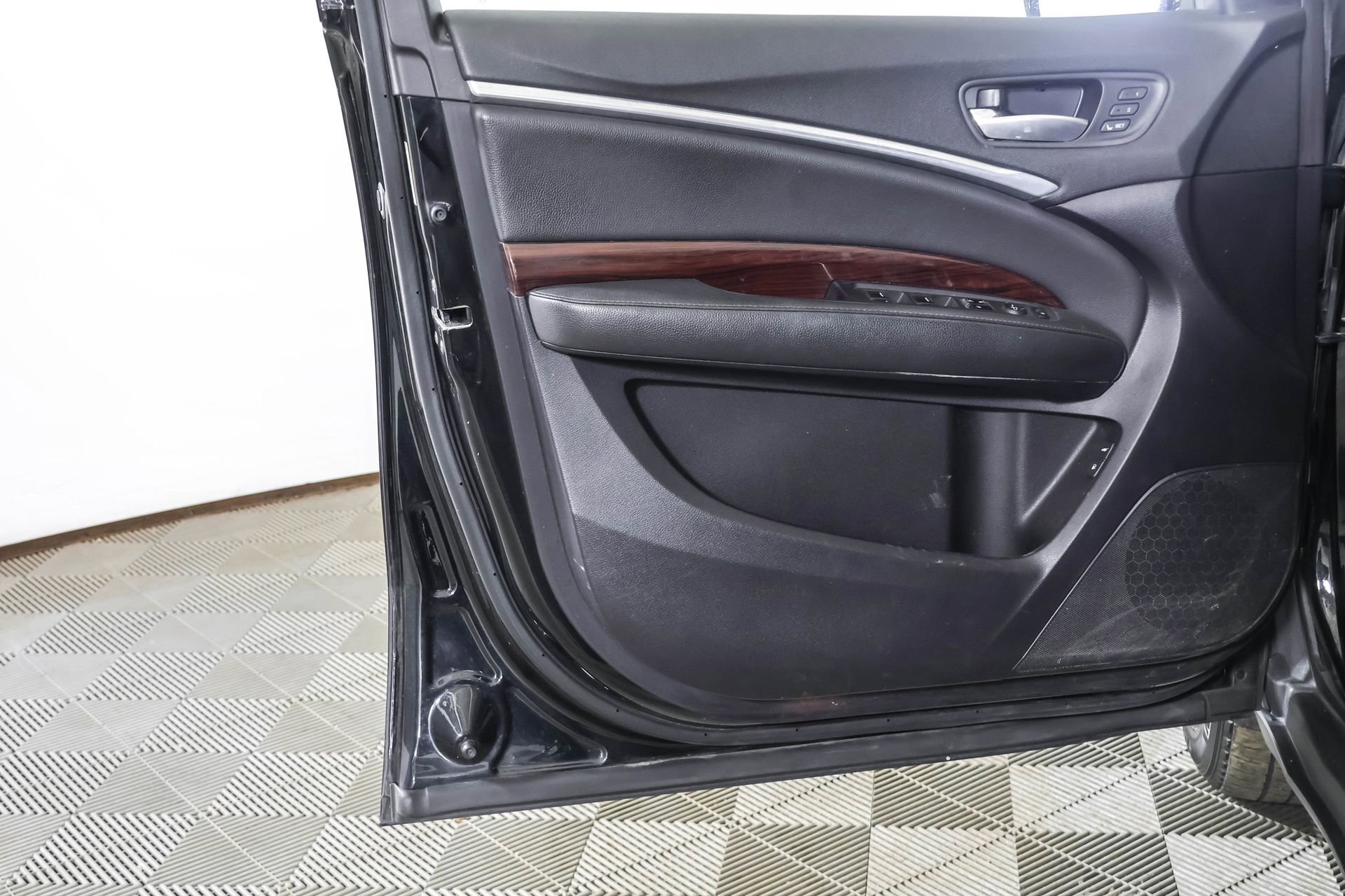 Used 2014 Acura MDX SH-AWD image 31