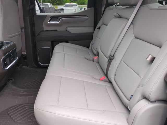 Used 2025 Chevrolet Silverado 1500 LTZ AWD/4WD image 22