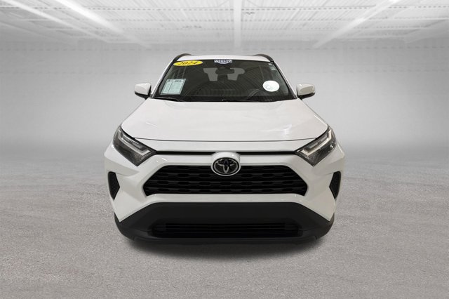 Used 2024 Toyota RAV4 XLE w/ Convenience Package FWD image 2