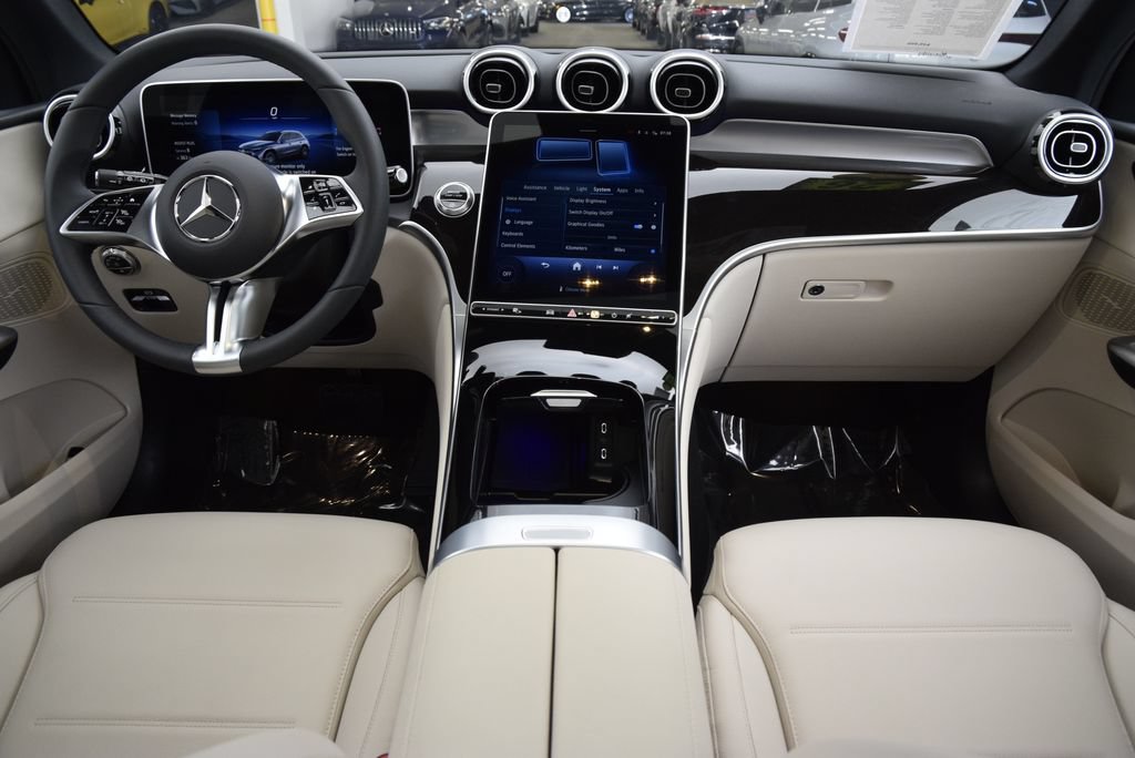 Used 2026 Mercedes-Benz GLC 300 4MATIC image 20