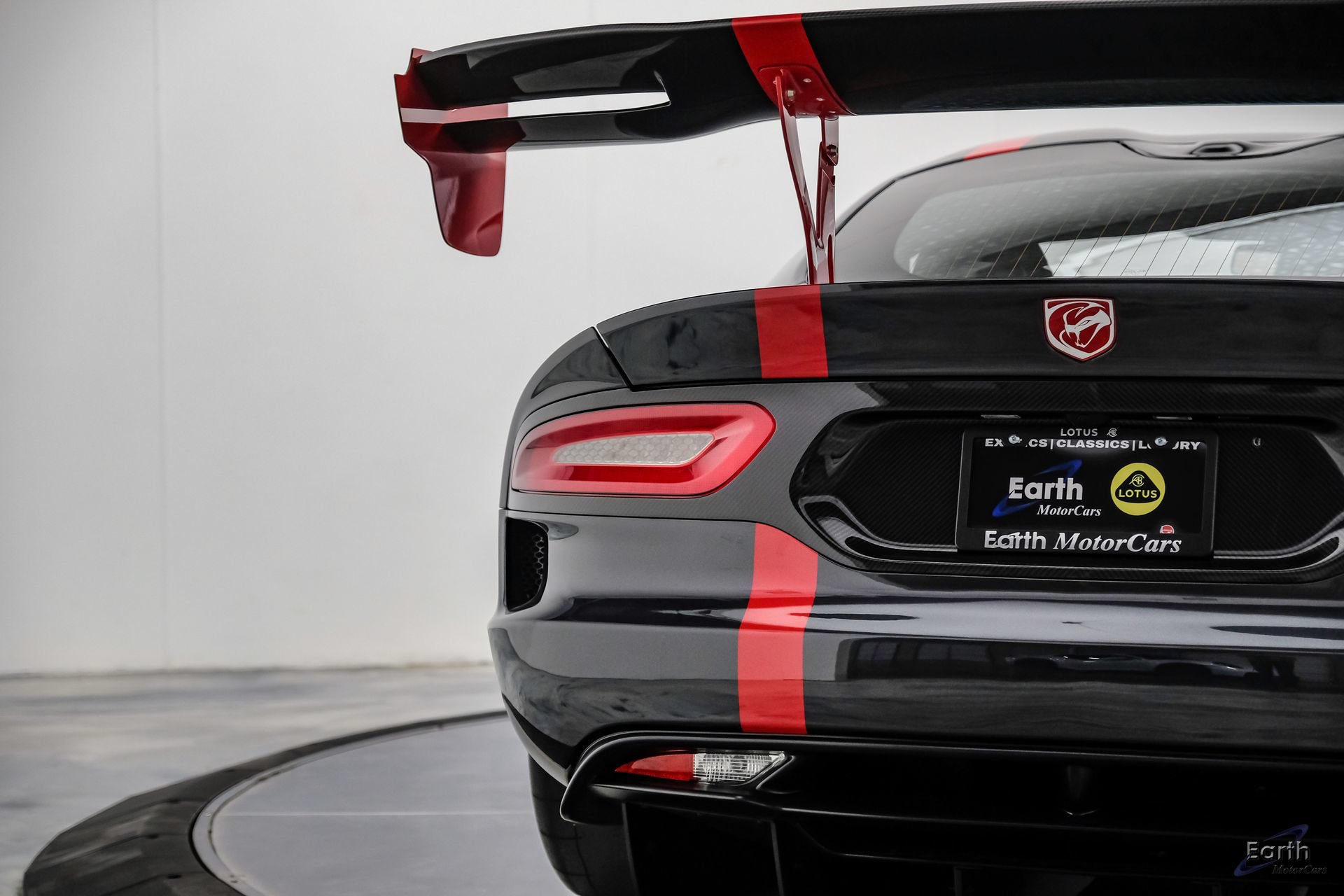 Used 2017 Dodge Viper ACR w/ Extreme Aero Package RWD image 17