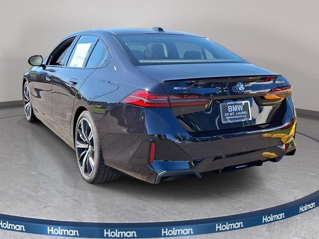 New 2027 BMW 550e xDrive AWD/4WD image 6