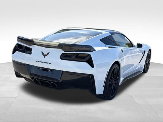 Used 2015 Chevrolet Corvette Stingray Coupe RWD image 5