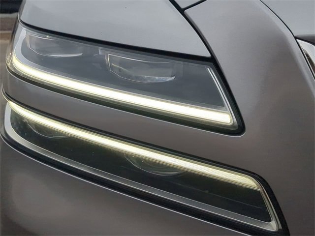 Used 2023 Genesis GV80 2.5T w/ Prestige 20" Package image 9