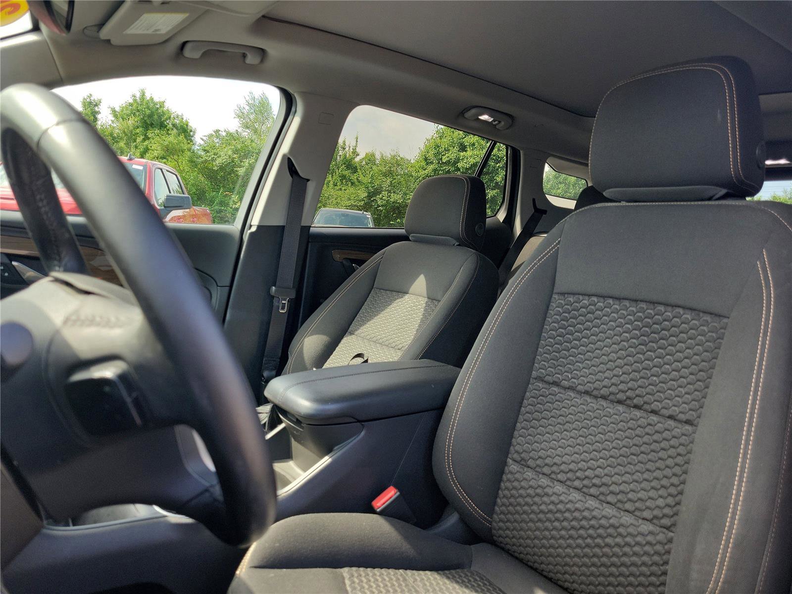 Used 2018 GMC Terrain SLE w/ Driver Convenience Package FWD image 28