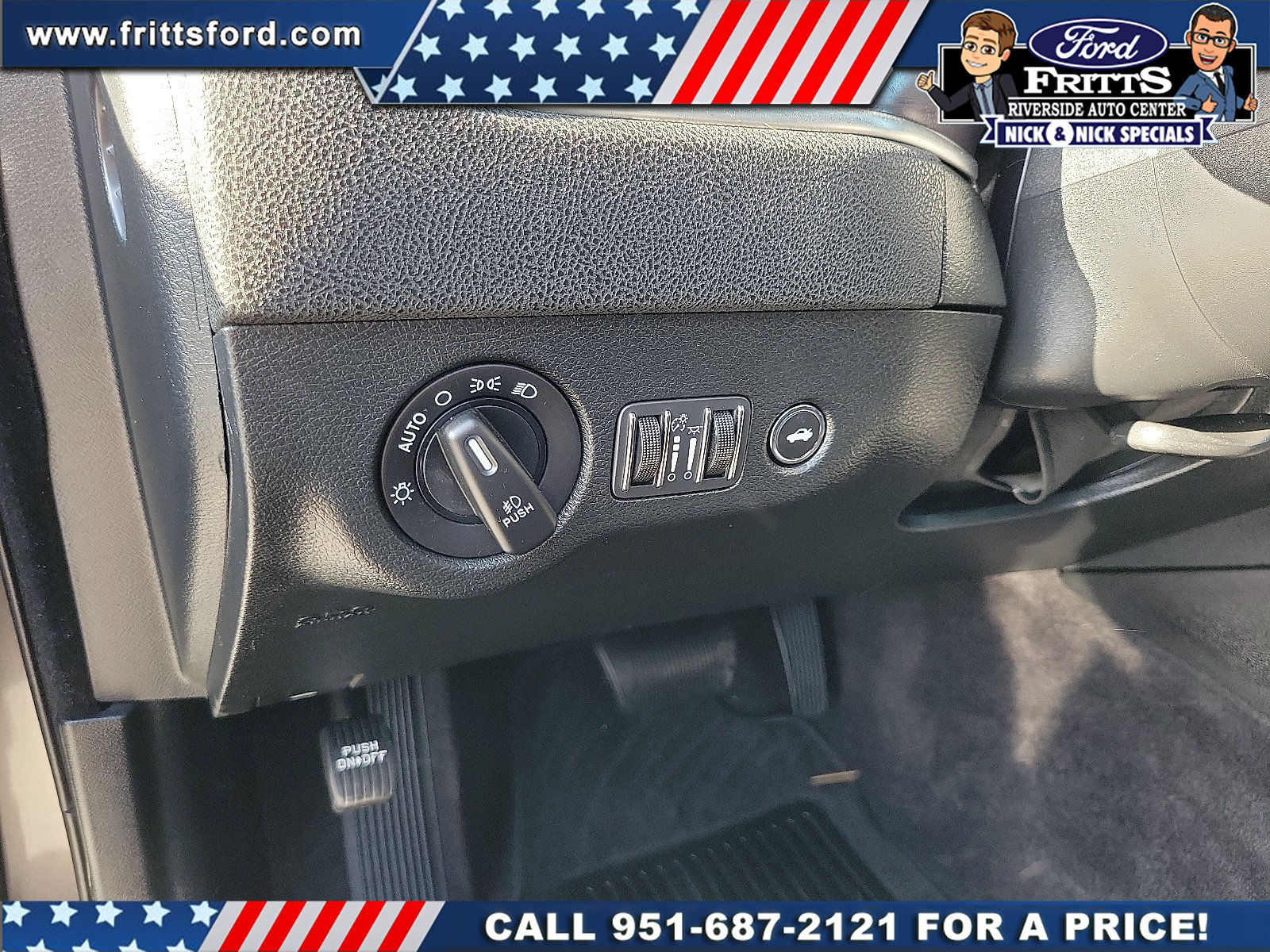 Used 2018 Dodge Charger SXT Plus w/ Blacktop Package RWD image 12