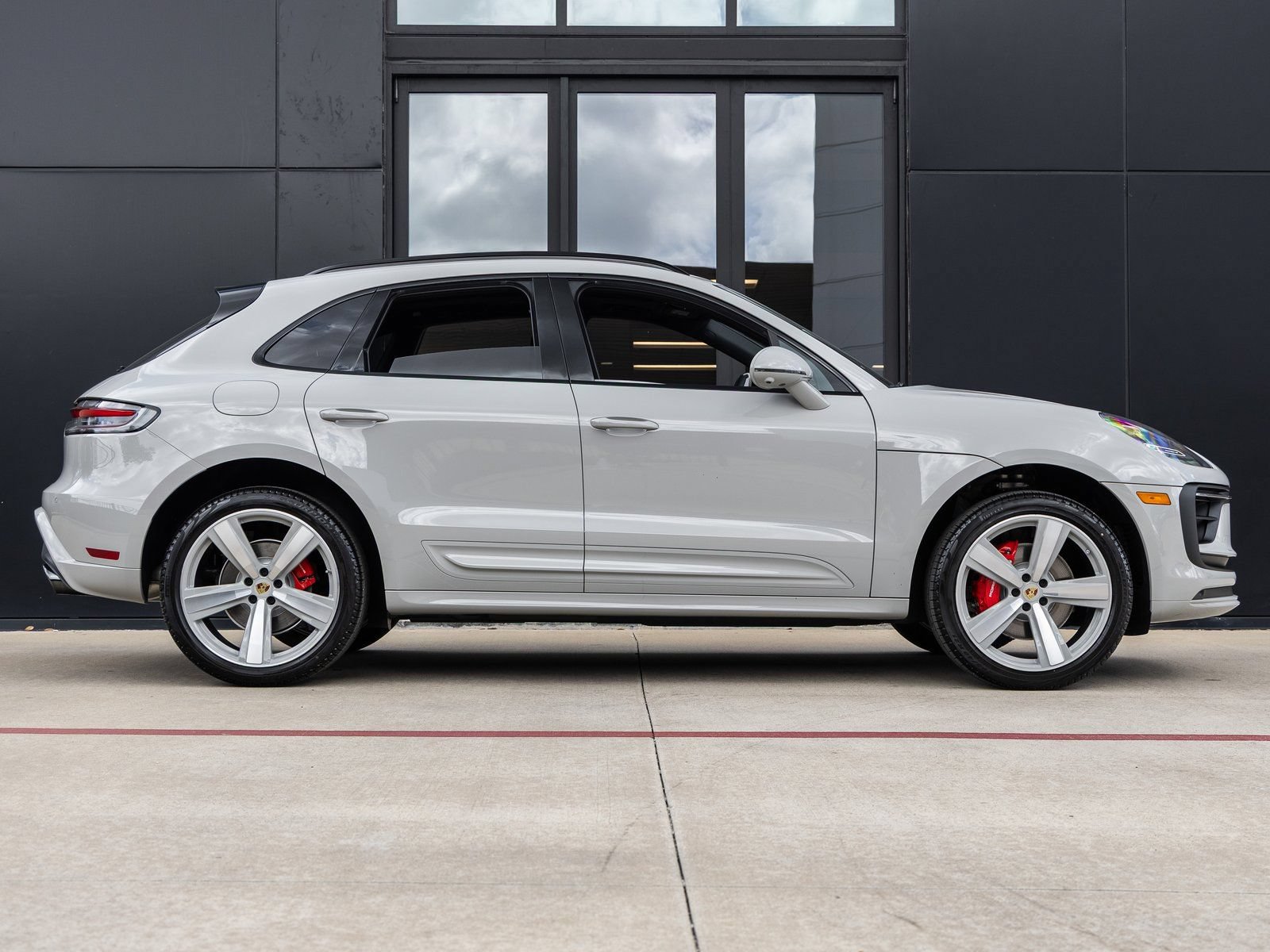 New 2026 Porsche Macan S AWD/4WD image 12