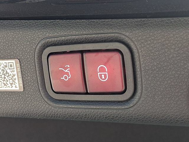 Used 2023 Mercedes-Benz E 350 4MATIC Sedan image 35