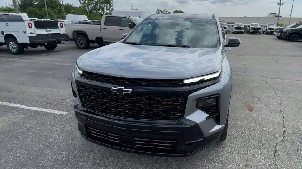New 2026 Chevrolet Traverse RS w/ LPO, Floor Liner Package AWD/4WD image 5