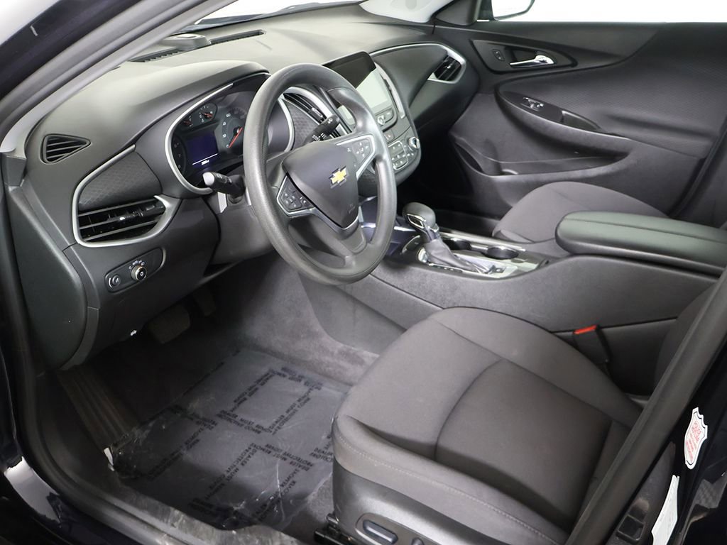 Used 2023 Chevrolet Malibu LT FWD image 21