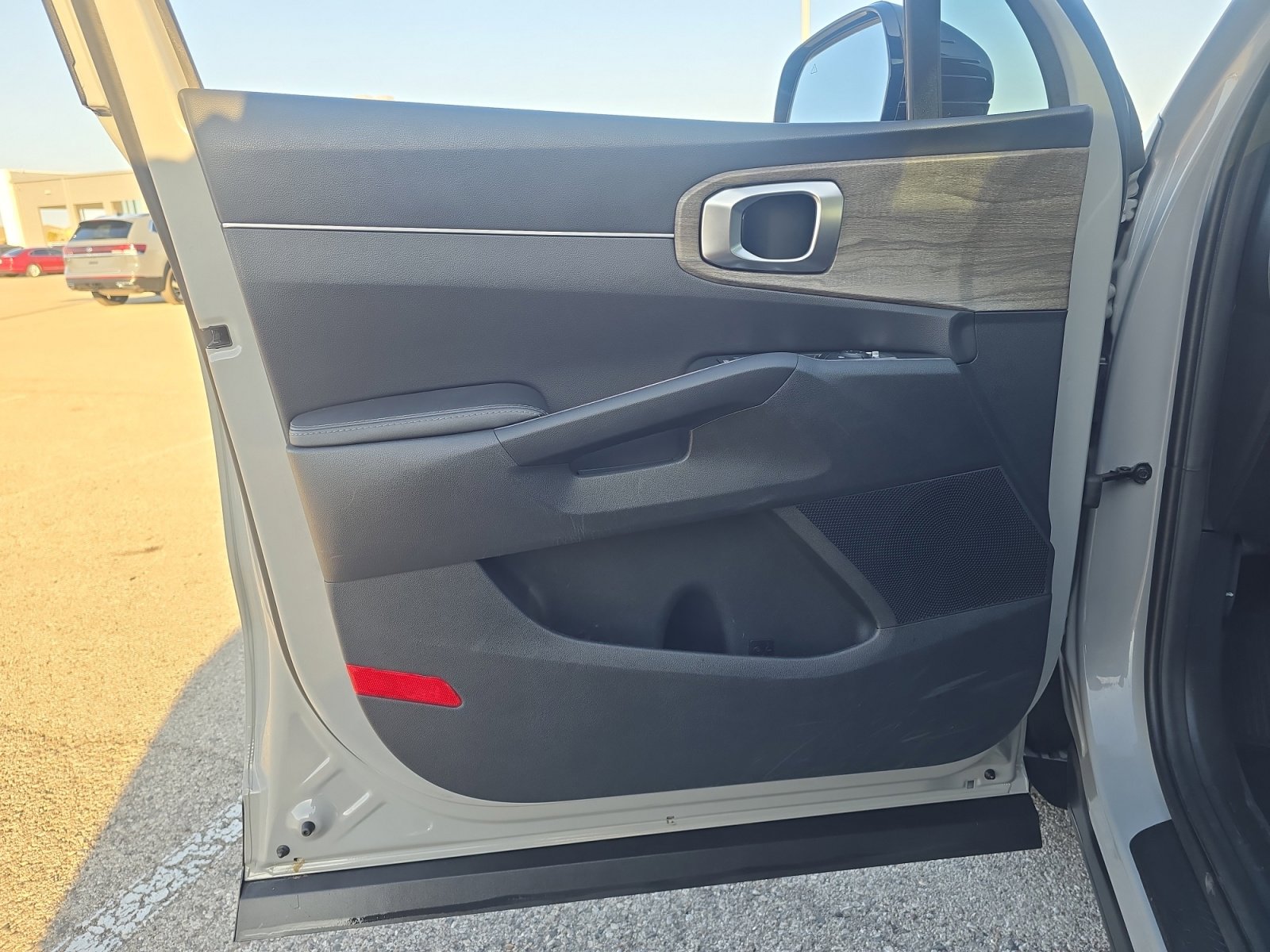 Used 2022 Kia Sorento EX w/ Panoramic Sunroof Package image 24