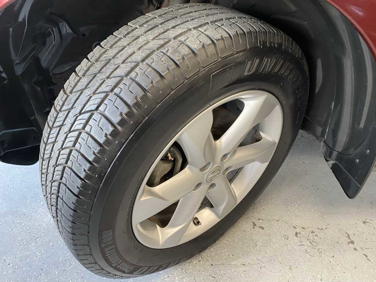 Used 2010 Nissan Murano S image 25