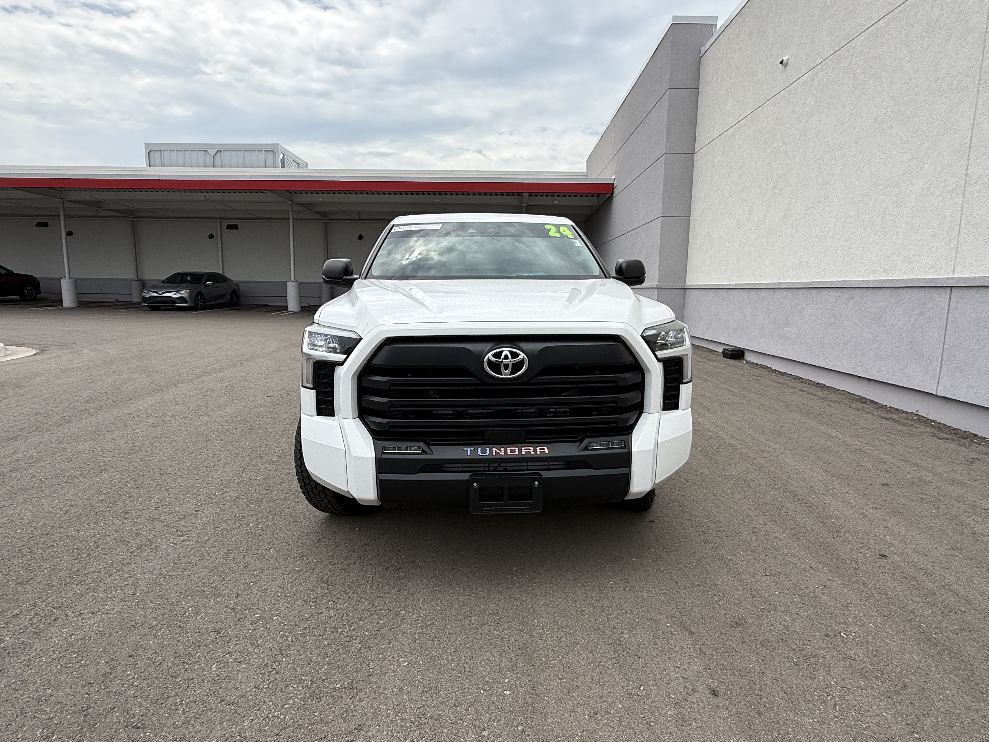 Used 2024 Toyota Tundra SR5 w/ SR5 Premium Package AWD/4WD image 19