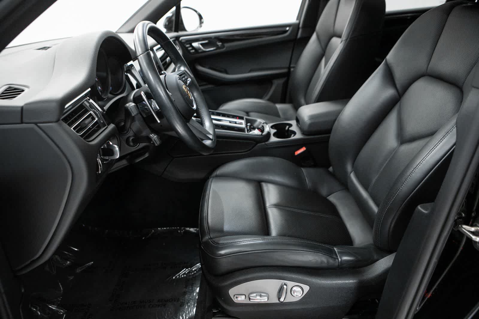Used 2024 Porsche Macan S AWD/4WD image 22
