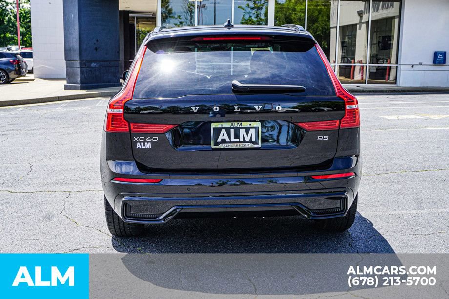 Used 2024 Volvo XC60 B5 Plus AWD/4WD image 11