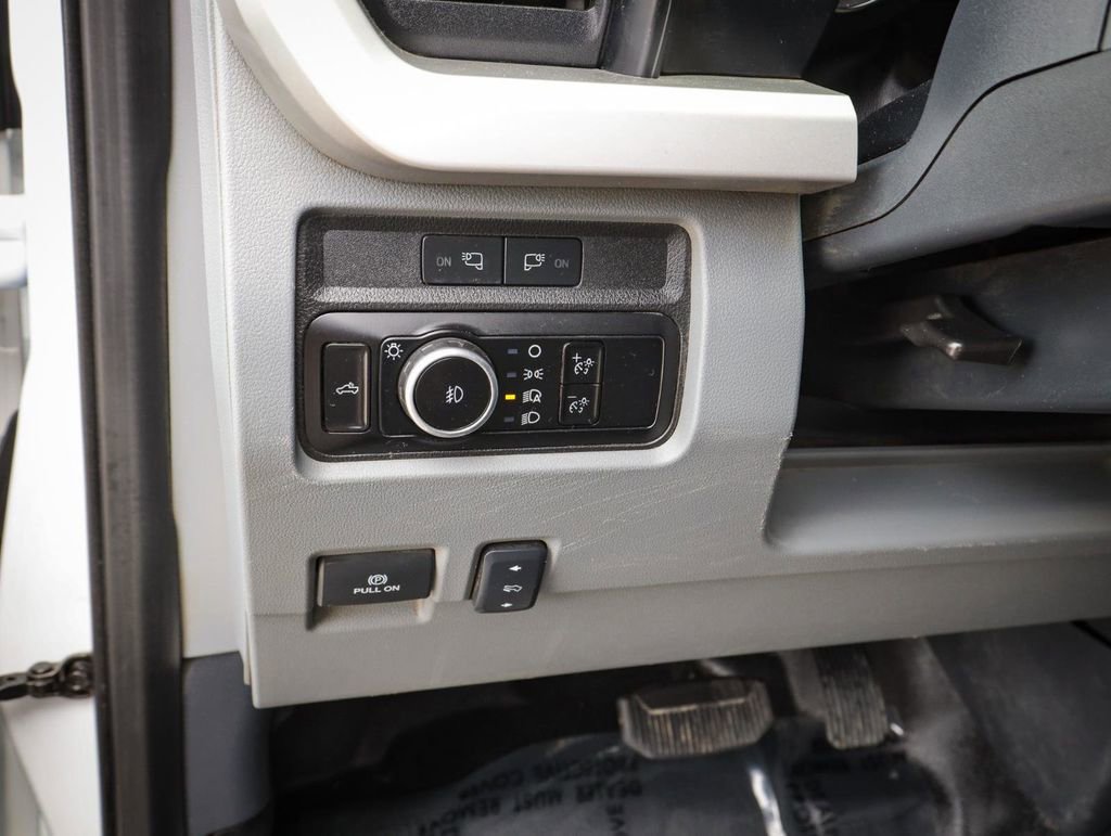 Used 2023 Ford F350 XLT w/ 360-Degree Camera Package AWD/4WD image 21