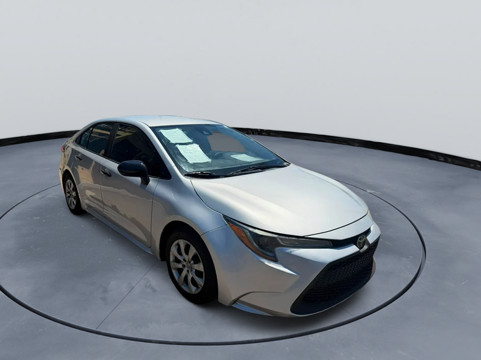 Used 2021 Toyota Corolla LE FWD image 3