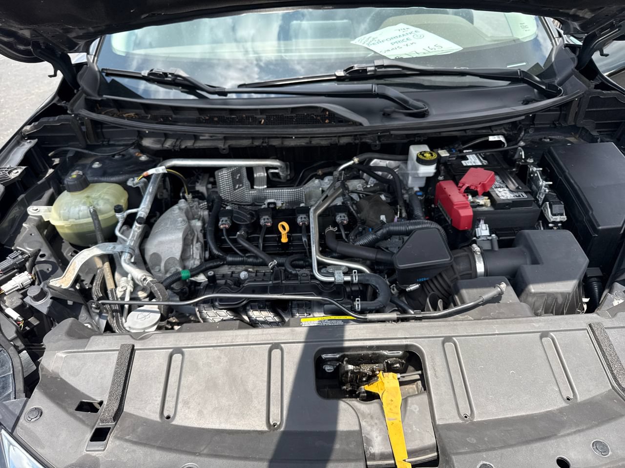 Used 2022 Nissan Rogue S FWD image 11