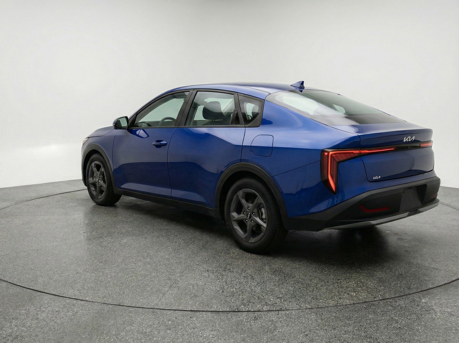 Used 2025 Kia K4 LXS image 6