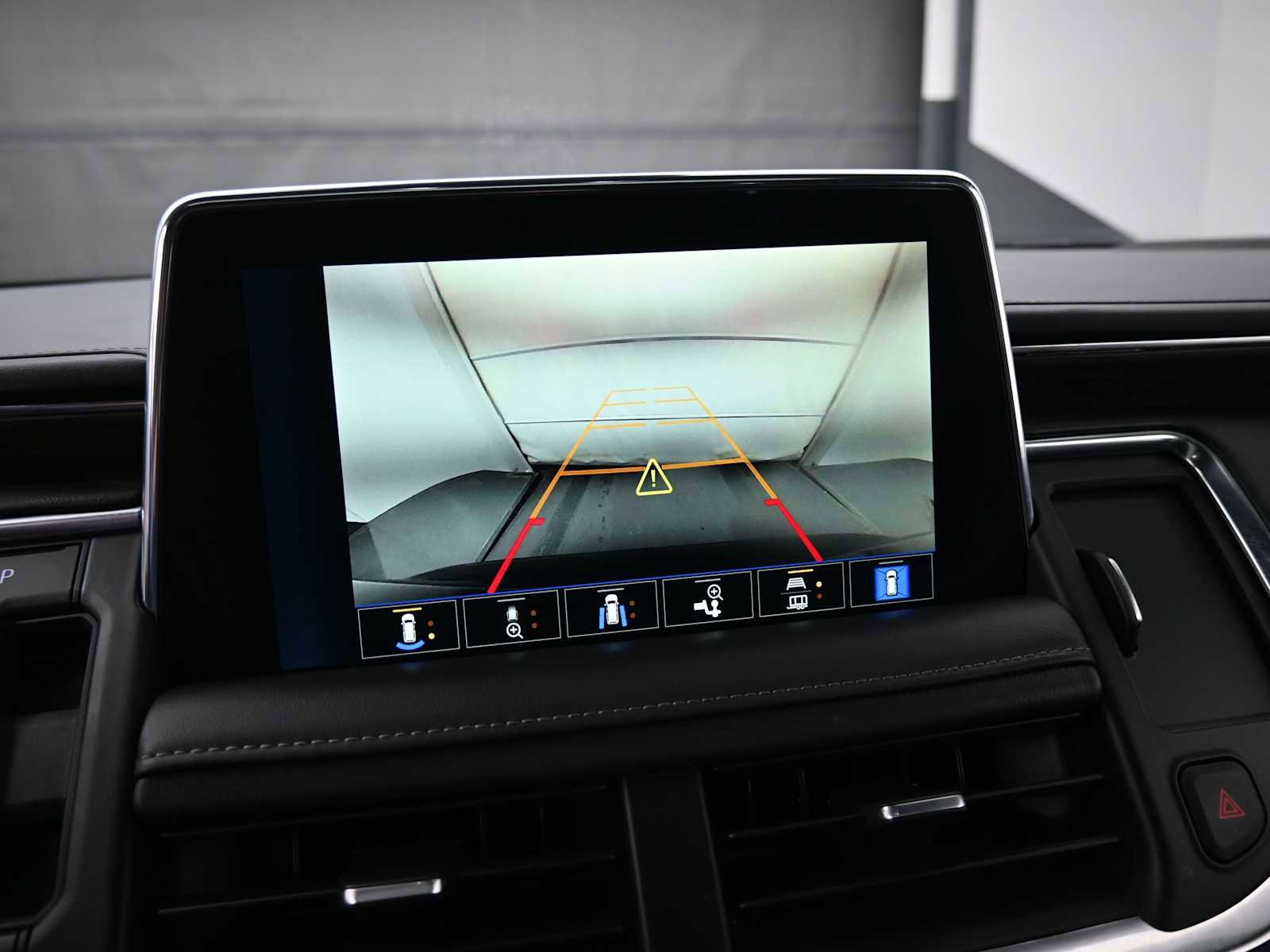 Used 2023 Chevrolet Tahoe LT w/ LT Signature Plus Package image 8