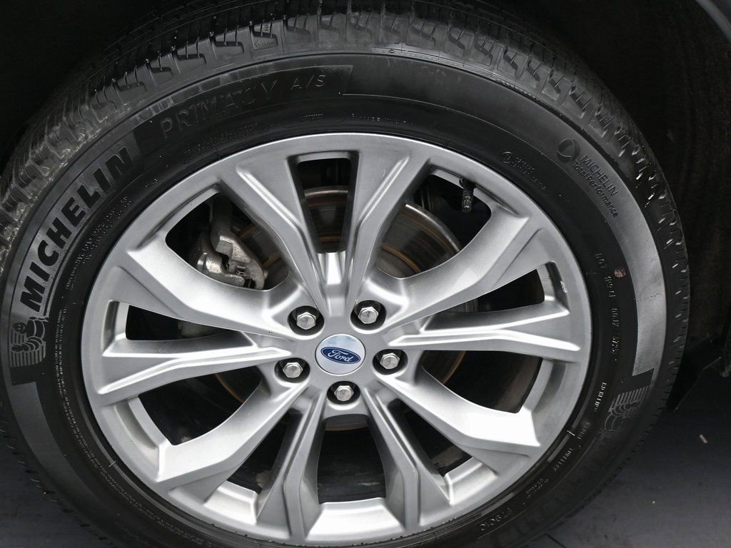 Used 2023 Ford Explorer Limited image 40