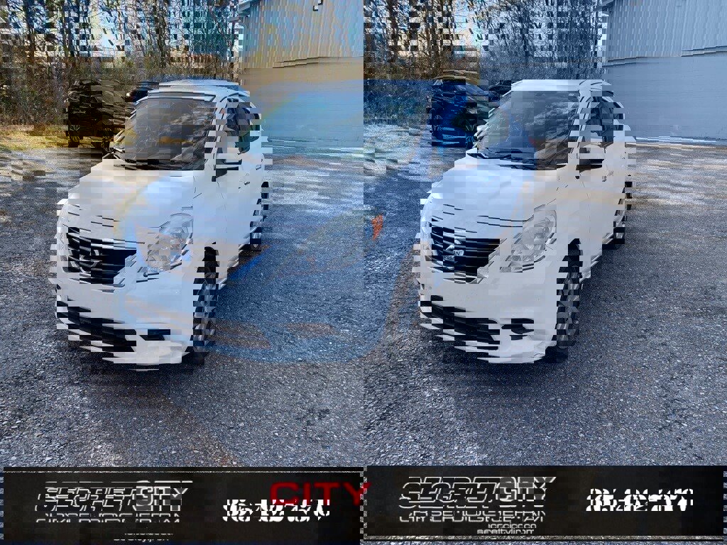 Used 2014 Nissan Versa SV