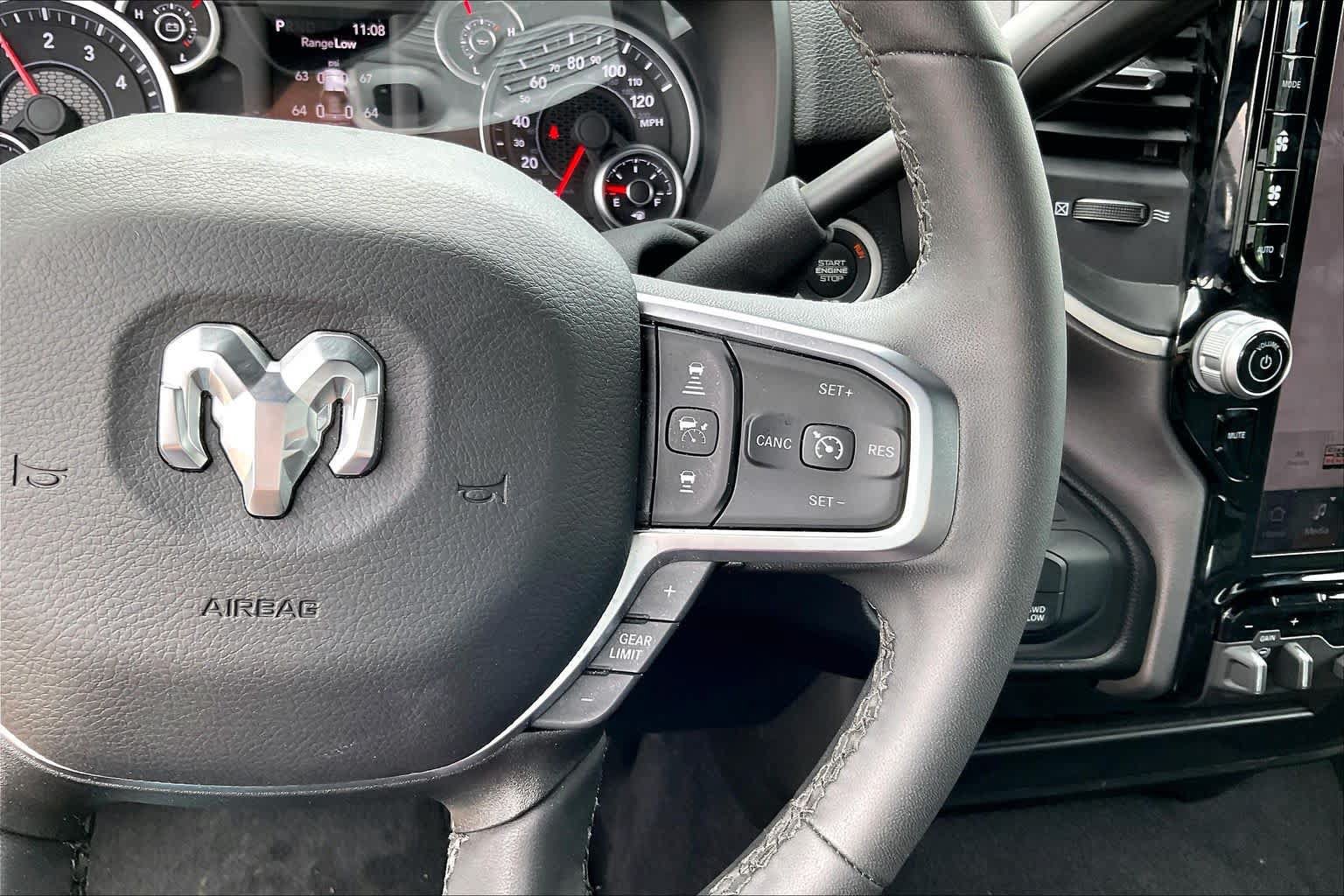 Certified 2025 RAM 2500 Big Horn AWD/4WD image 24