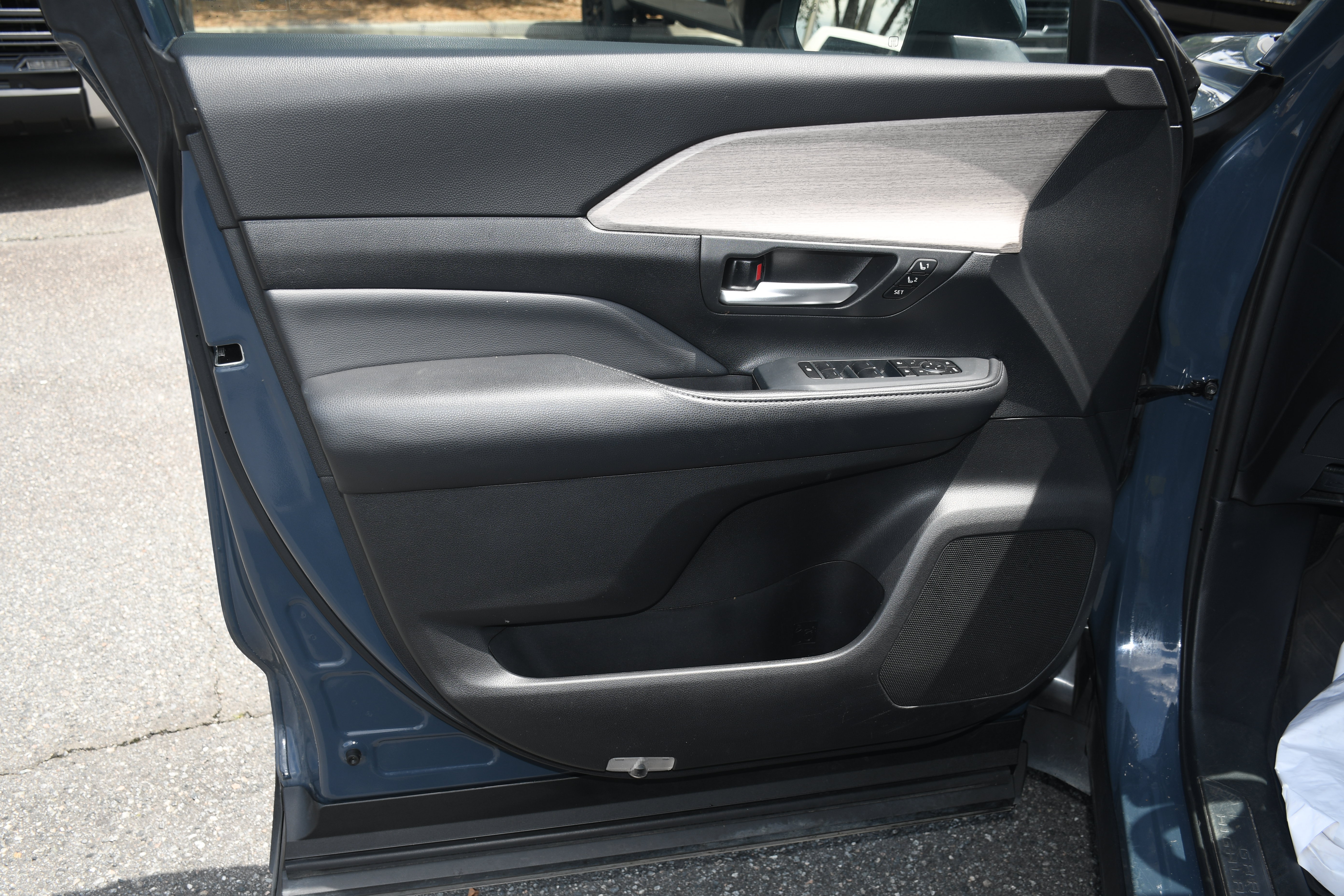 Certified 2024 Toyota Grand Highlander AWD image 10
