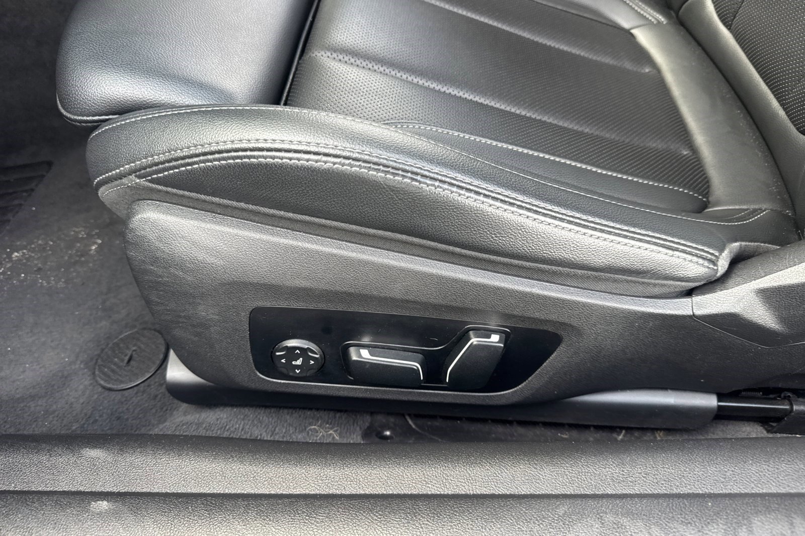 Used 2025 BMW 430i Convertible image 14