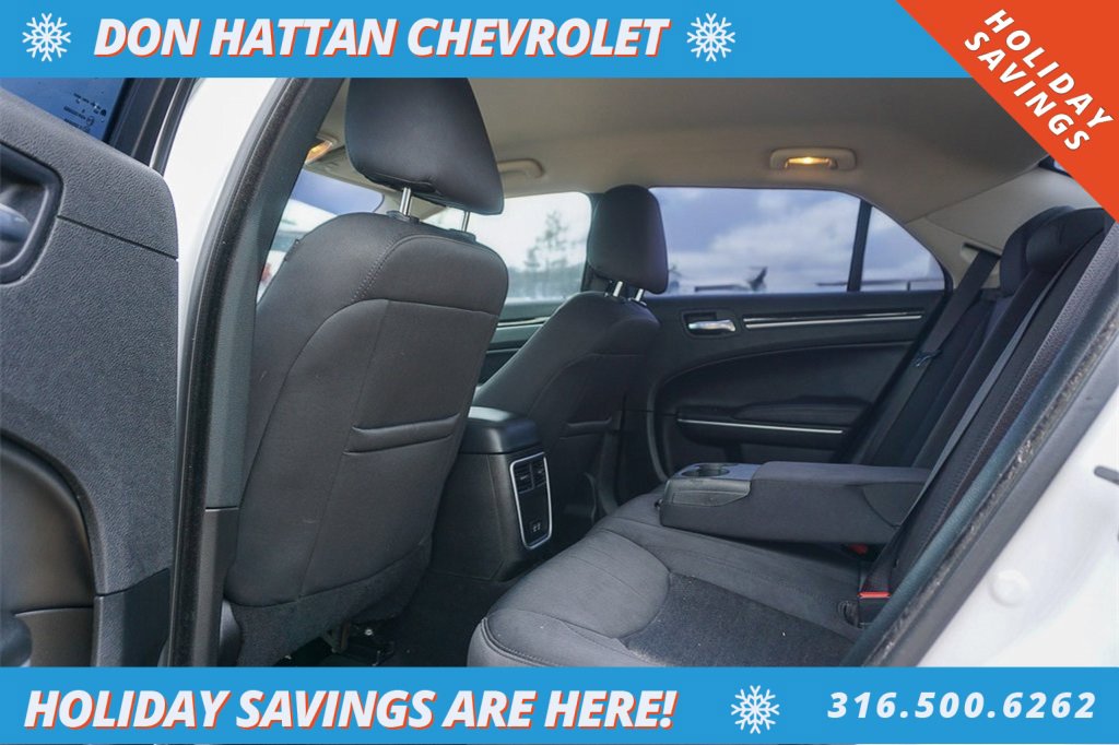 Used 2023 Chrysler 300 Touring w/ Sport Appearance Package image 18