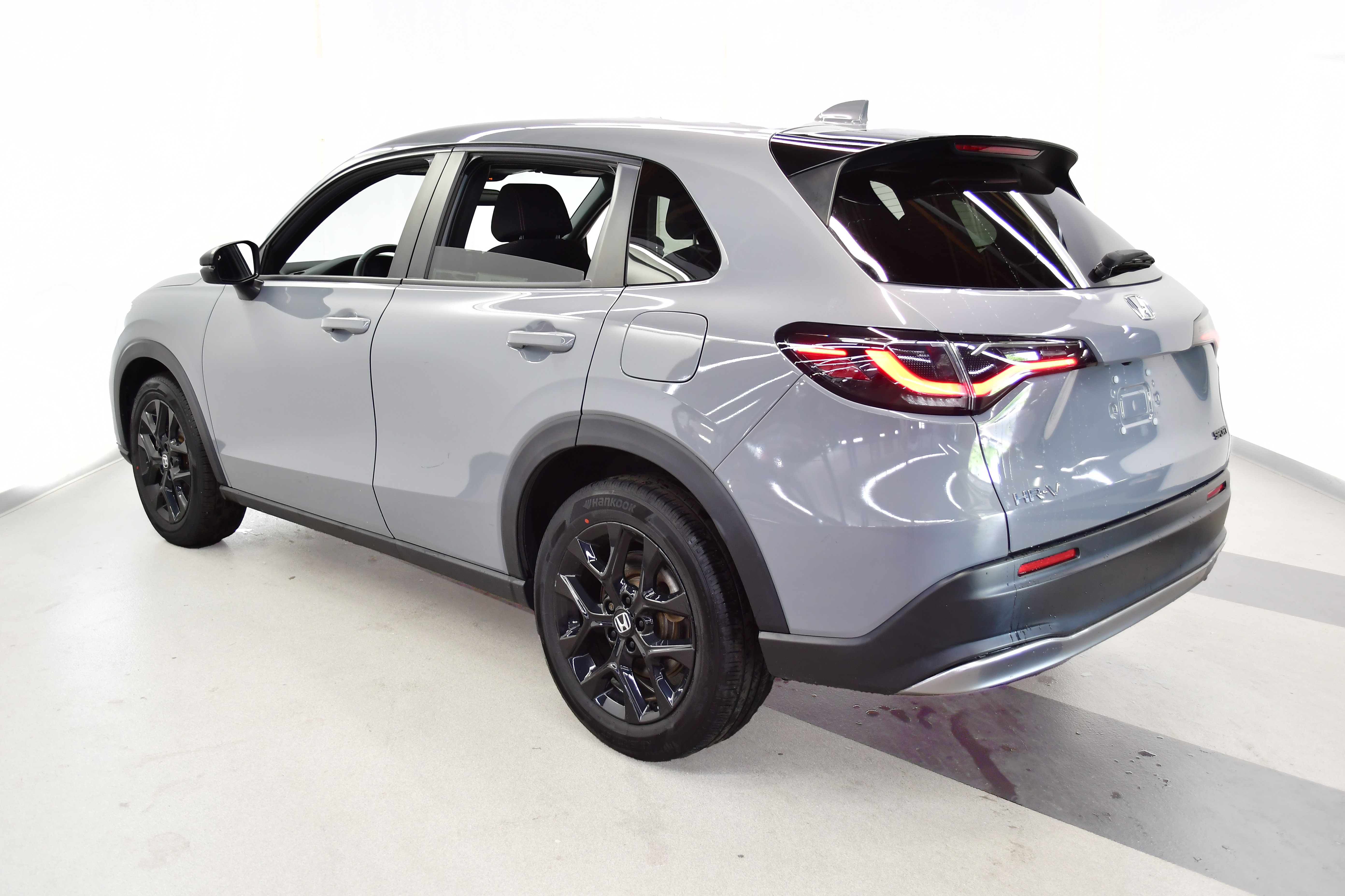 Used 2024 Honda HR-V Sport image 5