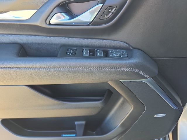 Used 2021 GMC Yukon Denali w/ Denali Ultimate Package AWD/4WD image 11