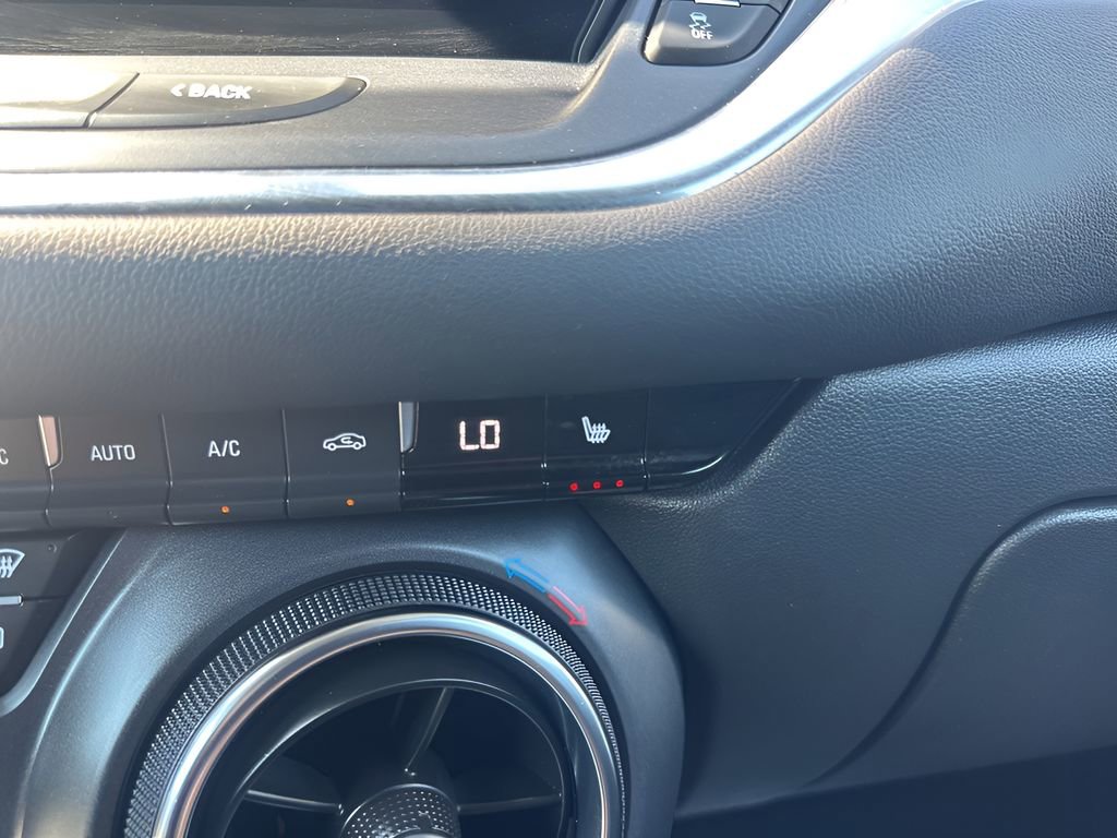 Used 2025 Chevrolet Blazer LT image 20