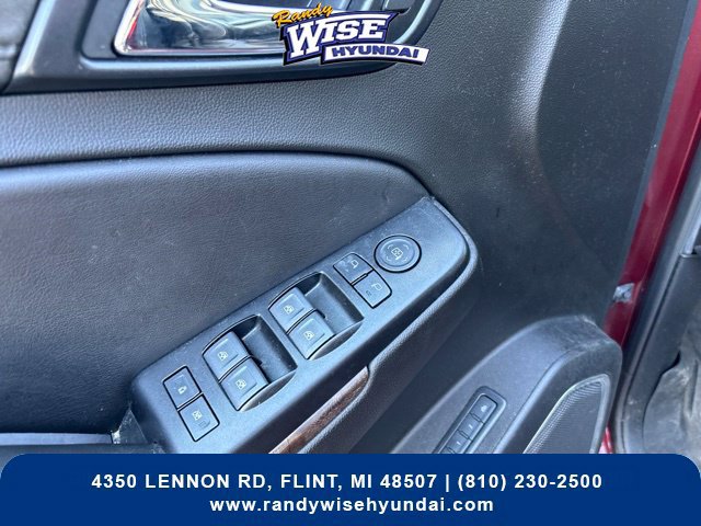 Used 2020 Chevrolet Suburban LT AWD/4WD image 16