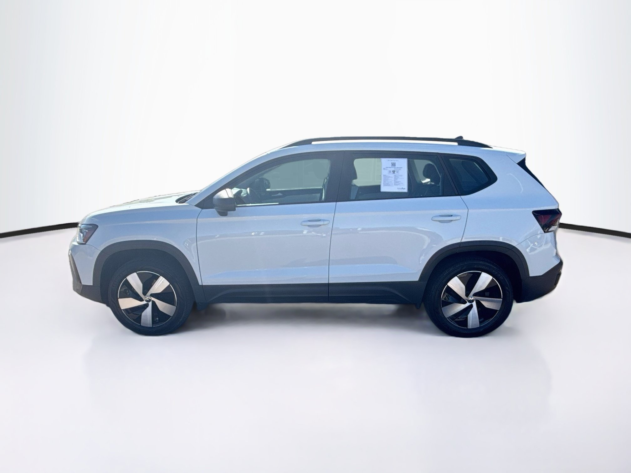 Used 2025 Volkswagen Taos S AWD/4WD image 4