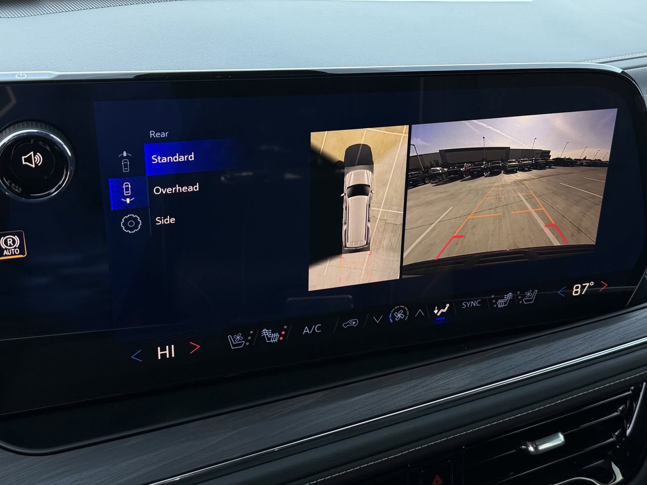 New 2026 Chevrolet Suburban Premier image 17