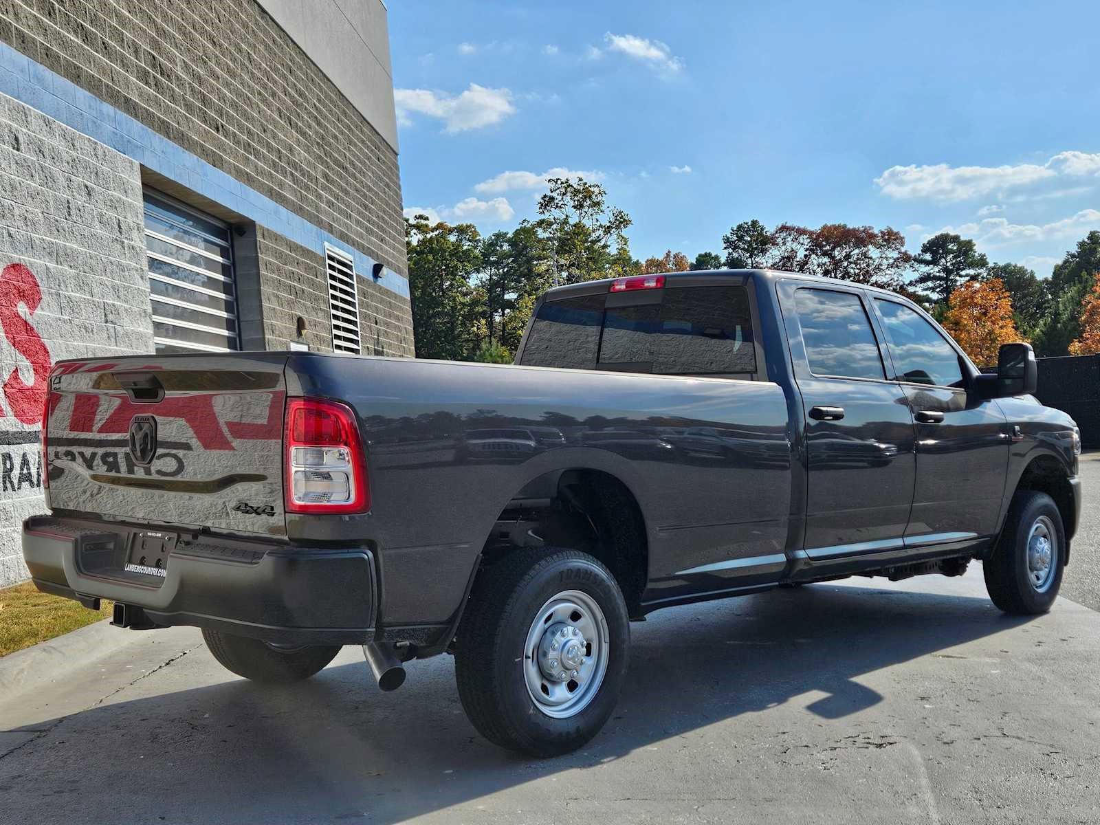 Used 2024 RAM 2500 Tradesman w/ Protection Group image 7
