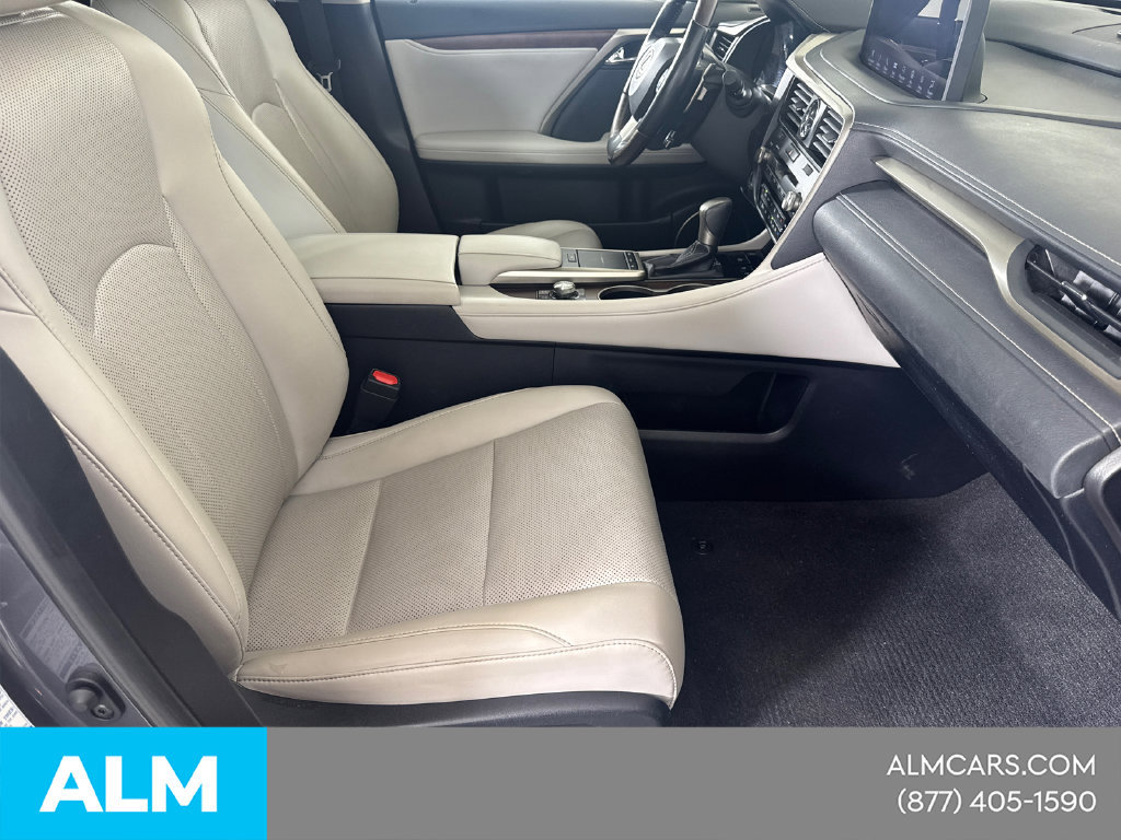 Used 2020 Lexus RX 350L Premium w/ Premium Package AWD/4WD image 16