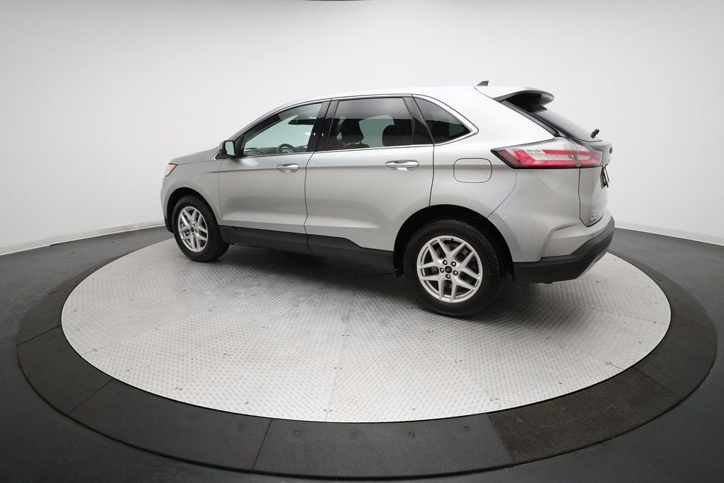 Used 2023 Ford Edge SEL w/ Convenience Package image 12