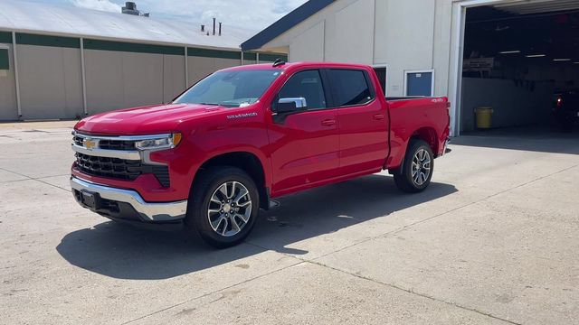 Used 2026 Chevrolet Silverado 1500 LT AWD/4WD image 4