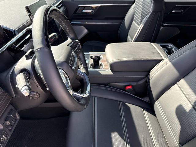Used 2025 GMC Sierra EV Denali AWD/4WD image 19