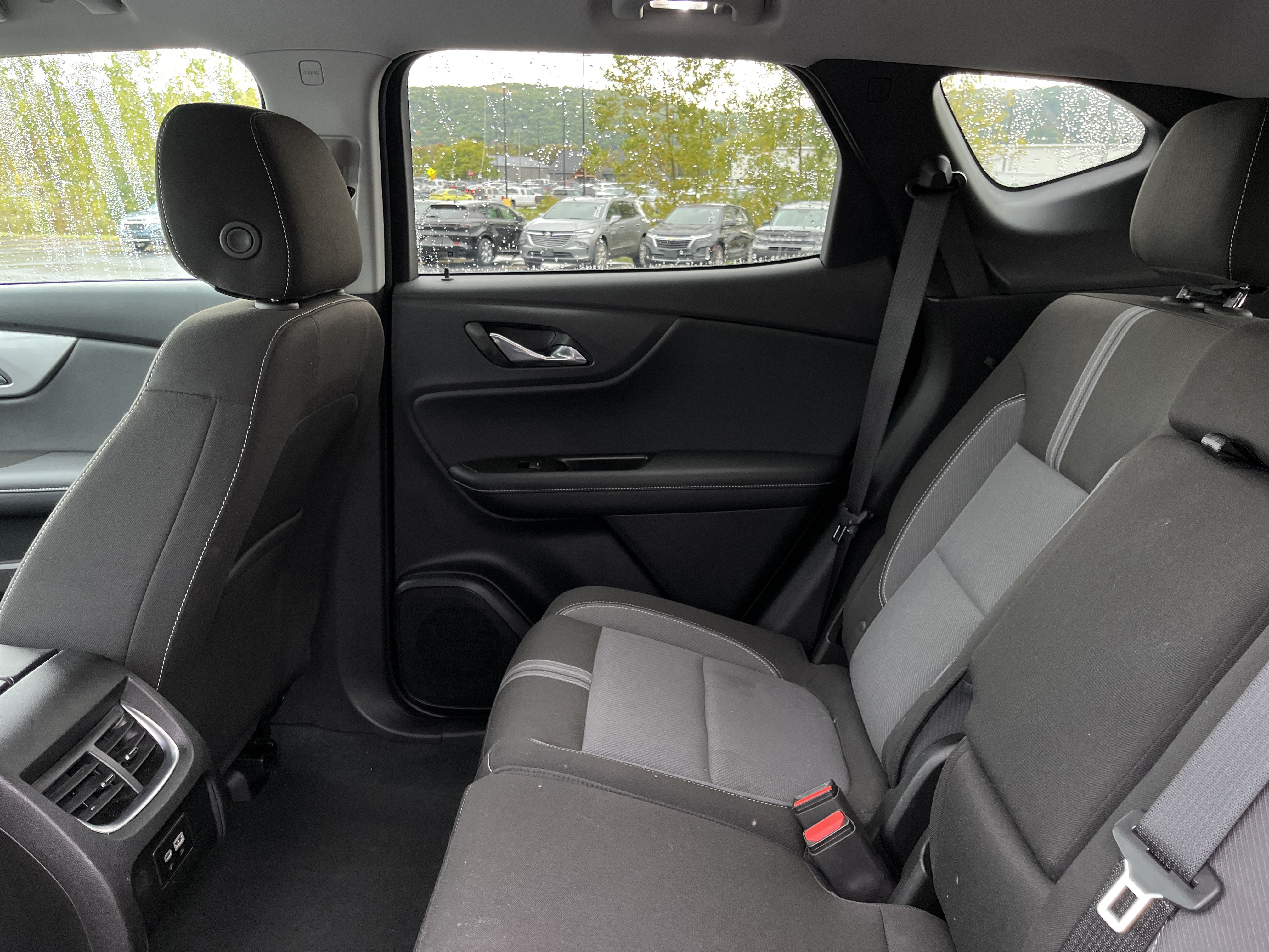 Used 2025 Chevrolet Blazer LT AWD/4WD image 23