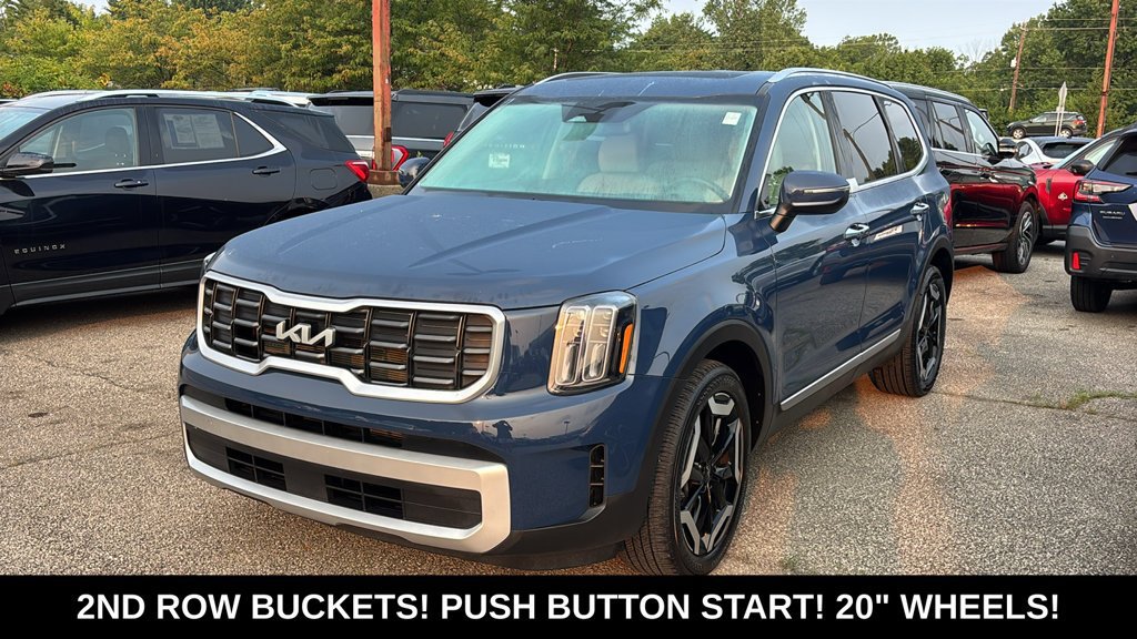 Used 2024 Kia Telluride S w/ S Sunroof Package FWD image 3
