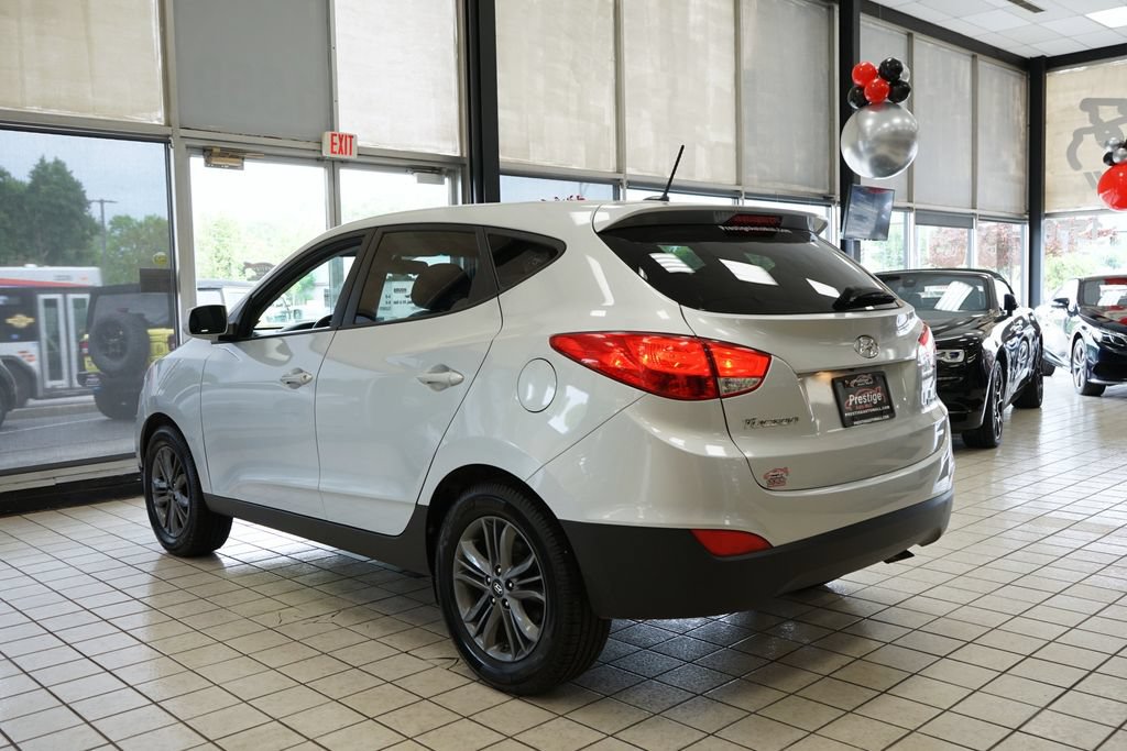 Used 2015 Hyundai Tucson GLS w/ Option Group 02 AWD/4WD image 4